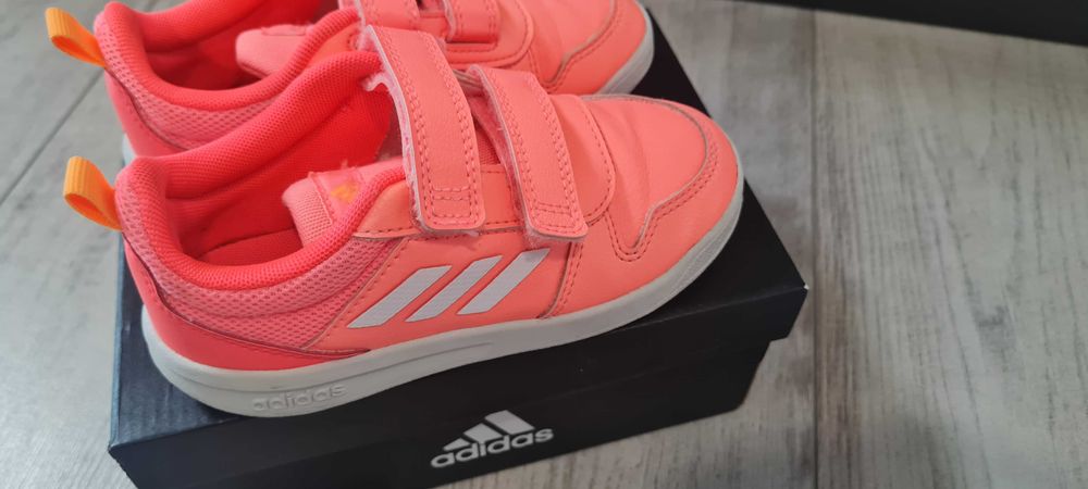 Детски обувки номер адидас 27, найк номер  29.5