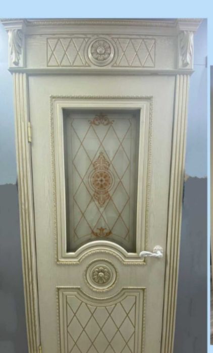 Жаңа есіктерді орнатамыз.