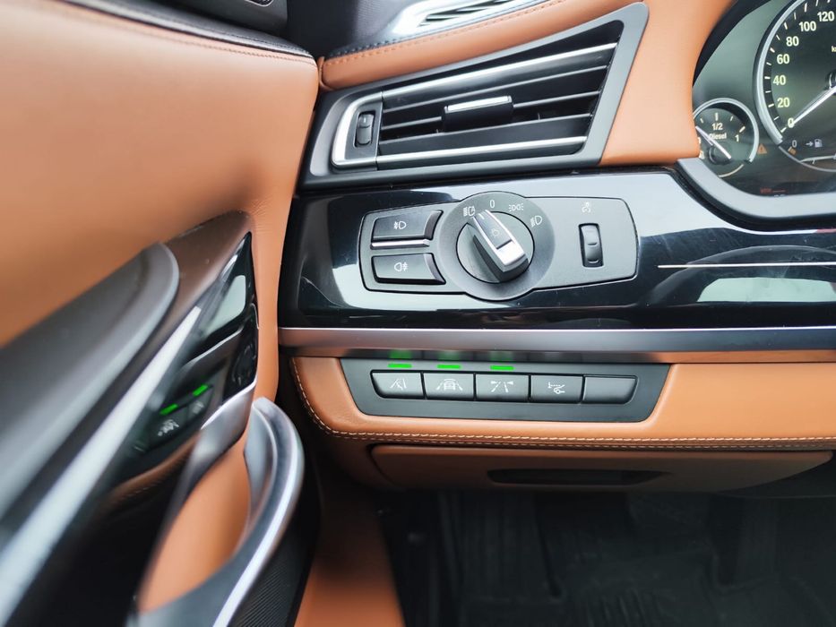 BMW 7 Series 2013 — imagine 3