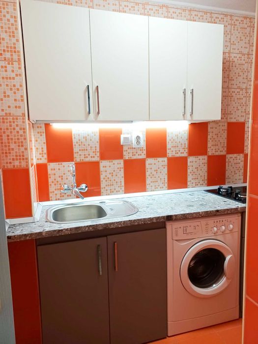 PROPRIETAR inchiriez garsoniere, zona Far Supeco