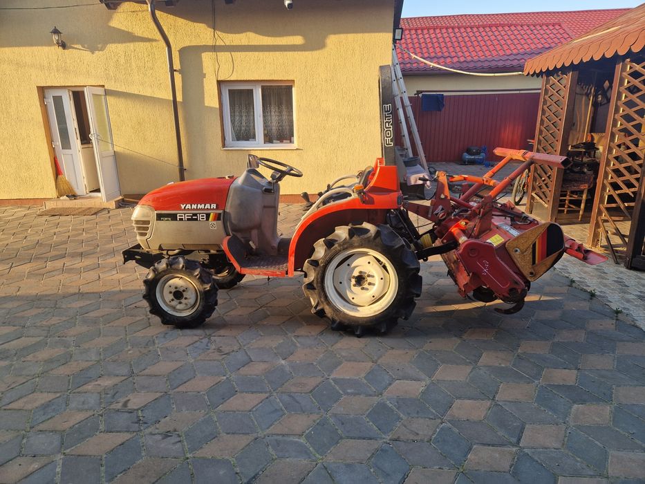 Tractor Yanmar 18 cp cu freză