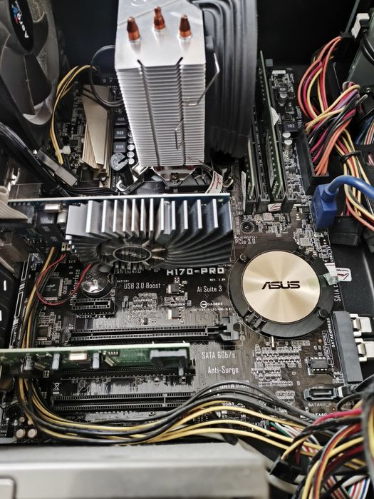 ОЗУ 16Gb DDR4  , видеокарта