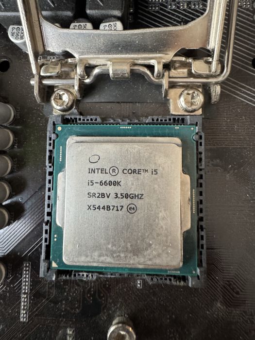 Placa de baza z270 gaming k3 + i5 6600k