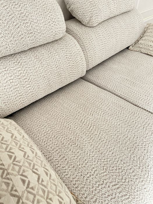 продаю диван (почти новое )