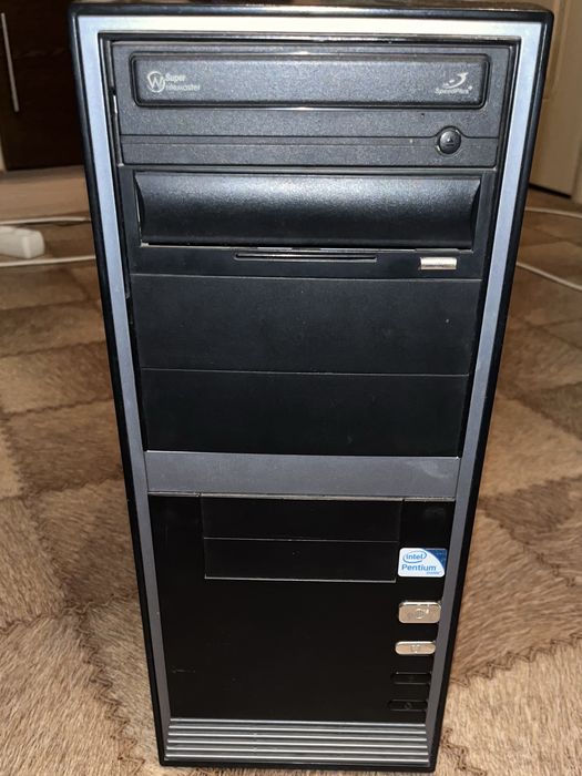 Комплект корпус+материнка с процессором intel pentium e5300