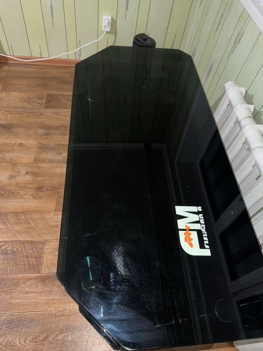 ТВ-тумба стеклянная под телевизор