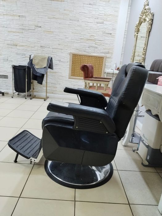 Продам кресло для Барбера