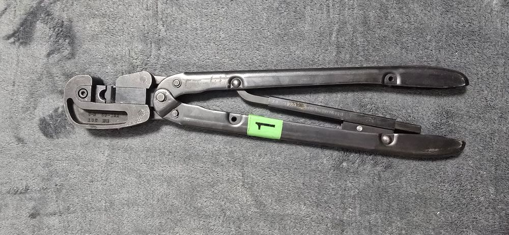 Presa sertizare papuci