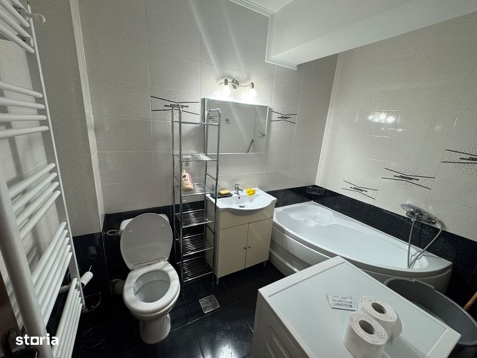 INCHIRIERE Apartament 3 camere cu  30 m terasa
