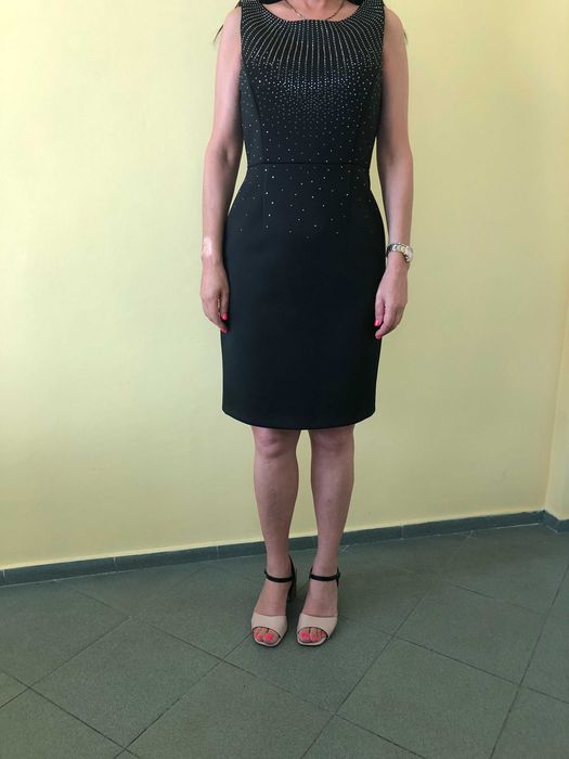 Рокля Calvin Klein с камъчета