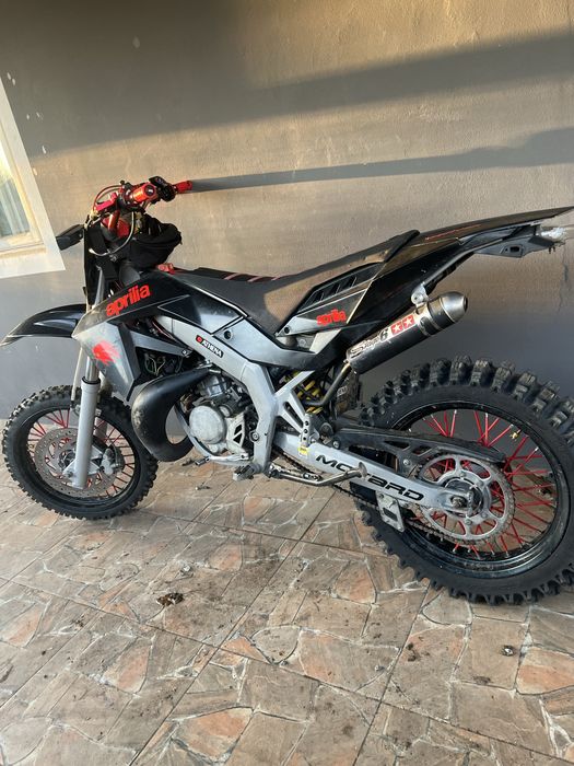 Vând aprilia sx 50