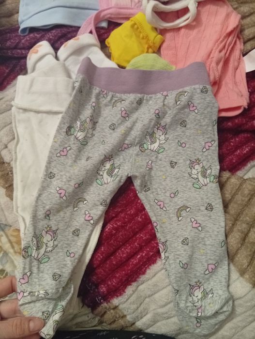 Отдам вещи на девочку