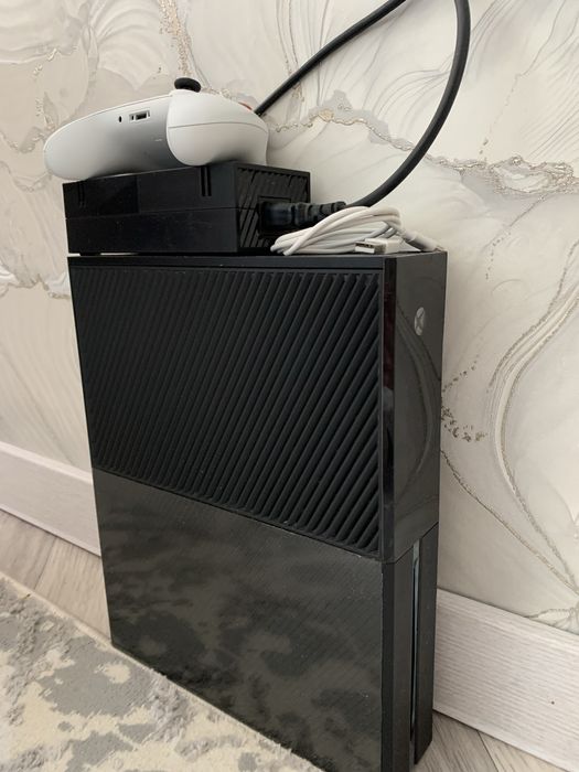 XBOX ONE 500gb джостик XSS