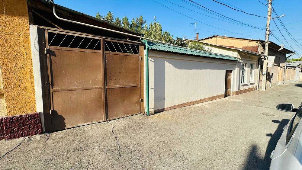 Продается участок 4-комнатный 2.7-соток, р-й М. Улугбек, улица Дархан