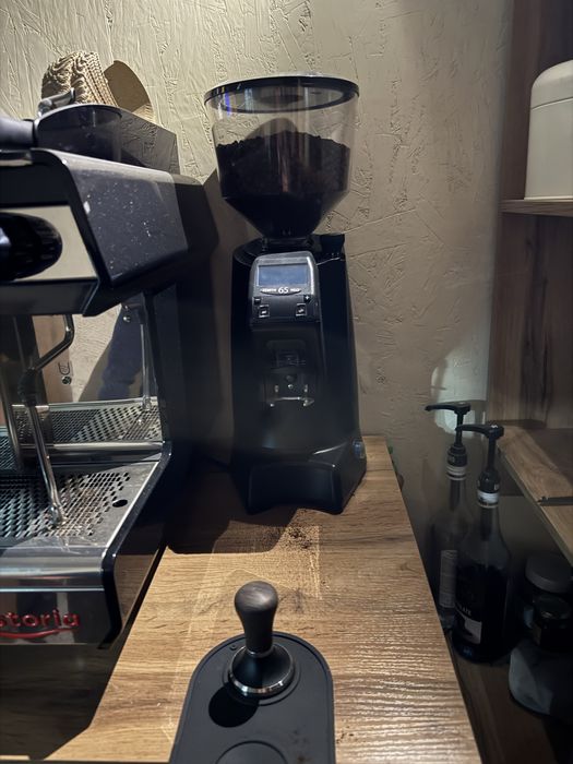 Кофемолка «Eureka Zenith Neo 65»