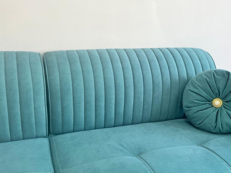 Продам диван новый