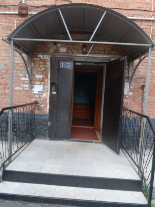 Продам двухкомнатную квартиру