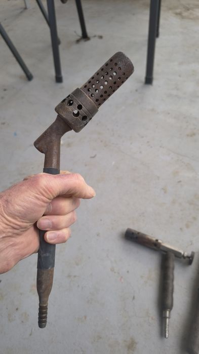 Arzătoare de butelie si2lancii