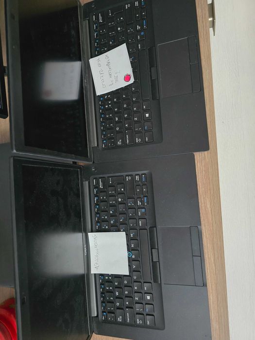 Laptop dell 3 bucati