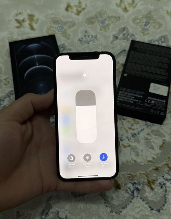 Айфон 12 про продам или обмен