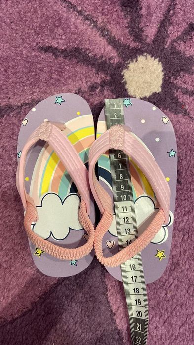 Сандали 29н. Нови за по широко краче 20лв.