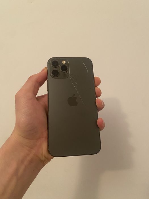 Продам Iphone 12 pro 128gb