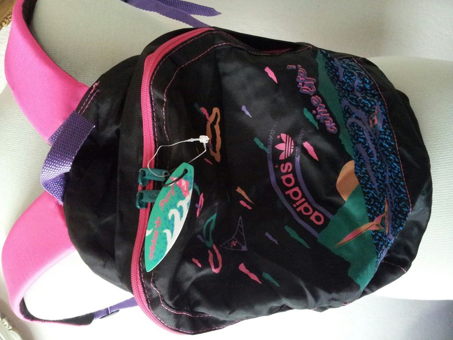 Нови пантофки 2 чифта Оригинална раница "Adidas"+още една цикламена+2ч