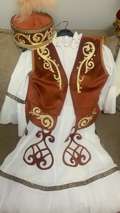 Казахское национальное платье для девочек