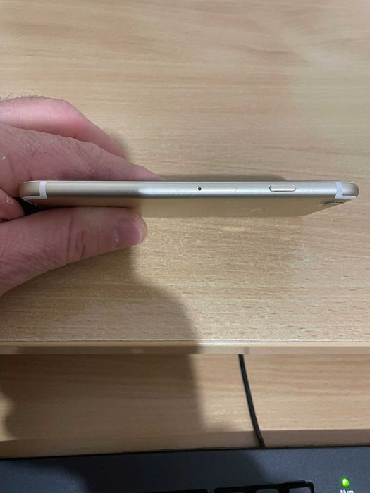 iPhone 7 - Gold - 32 GB