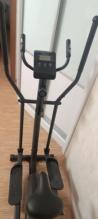 Genau Elliptical GN-101