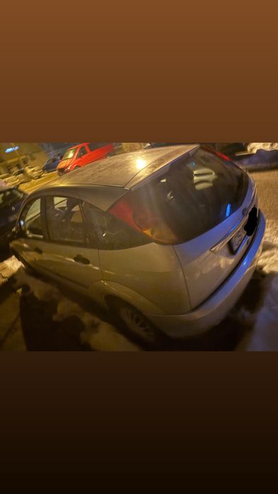 Ford focus 1 benzina