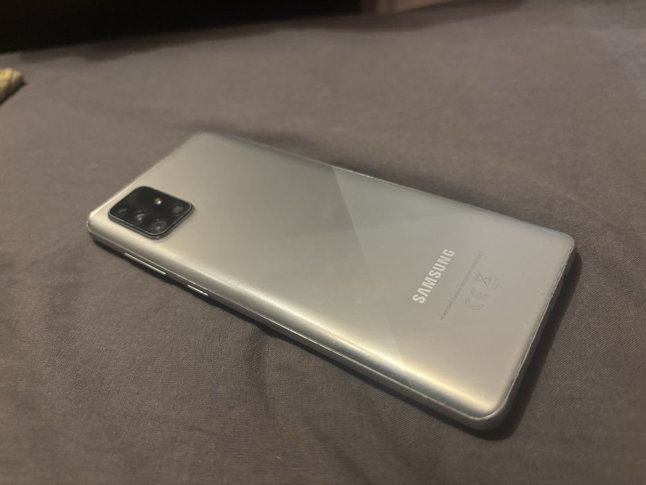 Samsung A71.