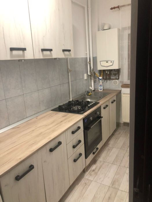 Închiriez apartament cu o camera zona Pronto