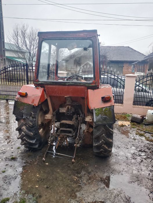 Vand Tractor UTB U445