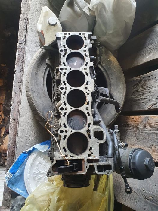 Продам двигатель от BMW  E38 V 2.8