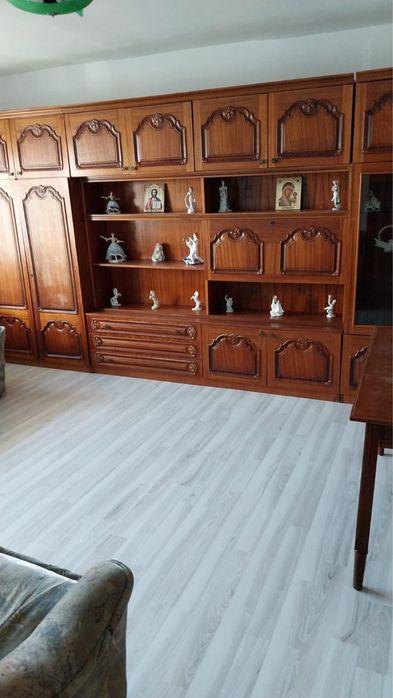 De vanzare sau de inchiriat apartament 3 camere decomandat