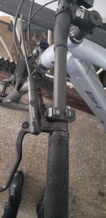 Bicicletă electrică MTB BH Atom 29 EA625 – stare foarte bună – 1500€