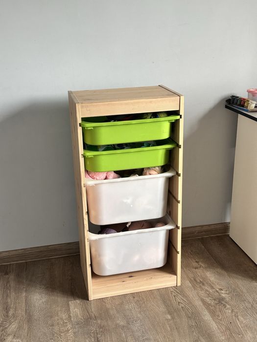 Тумбочка из дерева