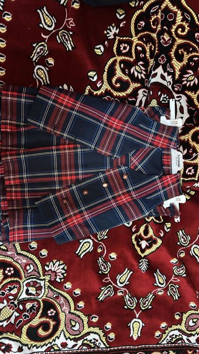 Есть школьная форма для девочек