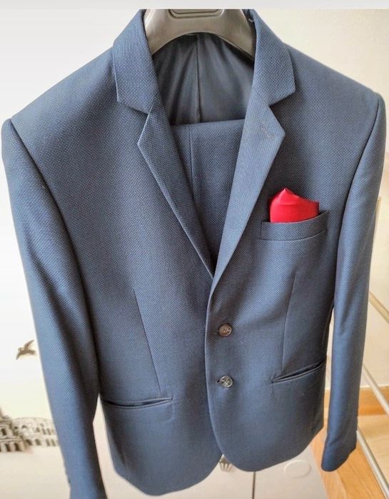 Costum barbati marime 46