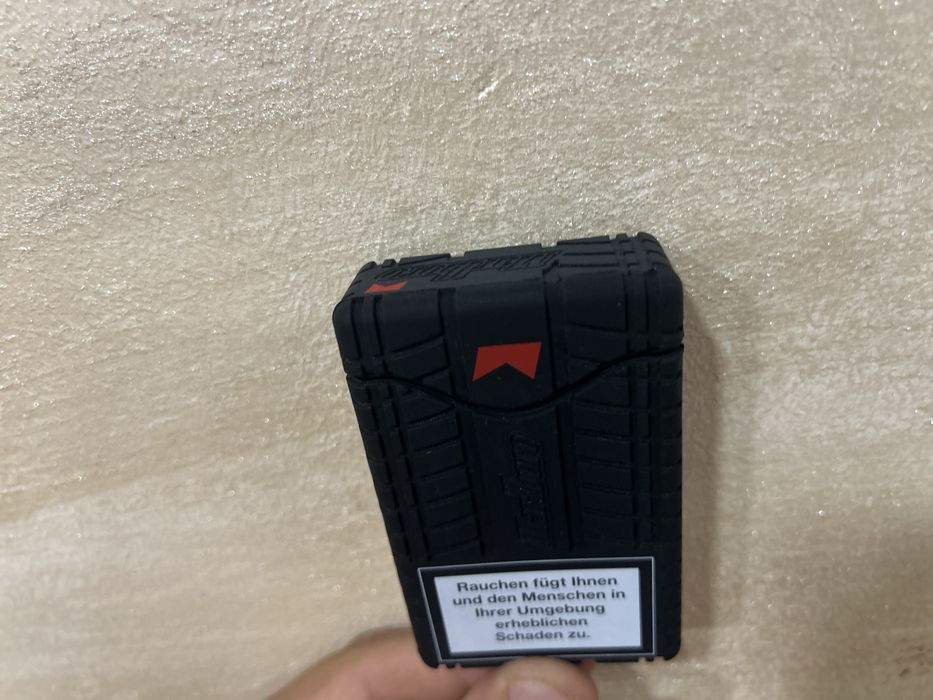 Рядък колекционерски калъф за цигари Marlboro F1 Limited Edition (2014) - ЧИСТО НОВ