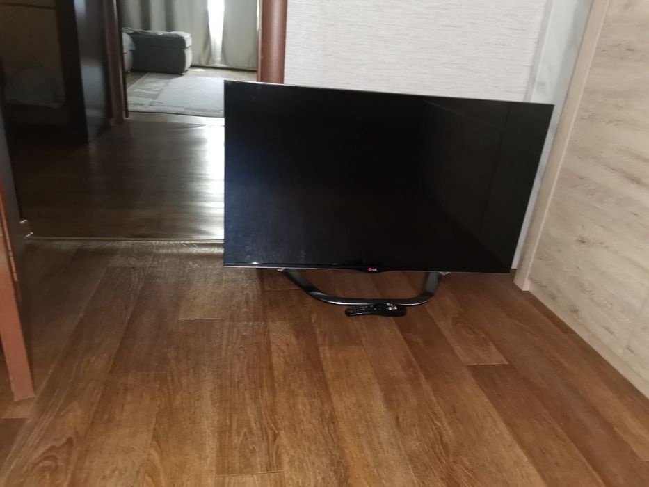 Продам телевизор  LG
