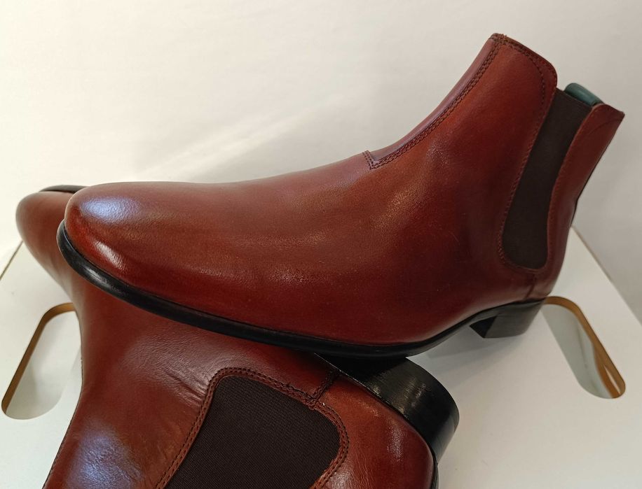Ghete chelsea 41.5 42  plain toe Ted Baker London NOI piele naturala