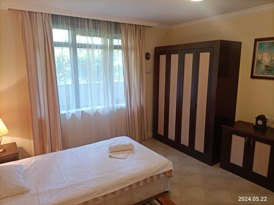 Продава се Тристаен апартамент в Созопол - 102 кв.м за 1393 €/кв.м - Снимка #4