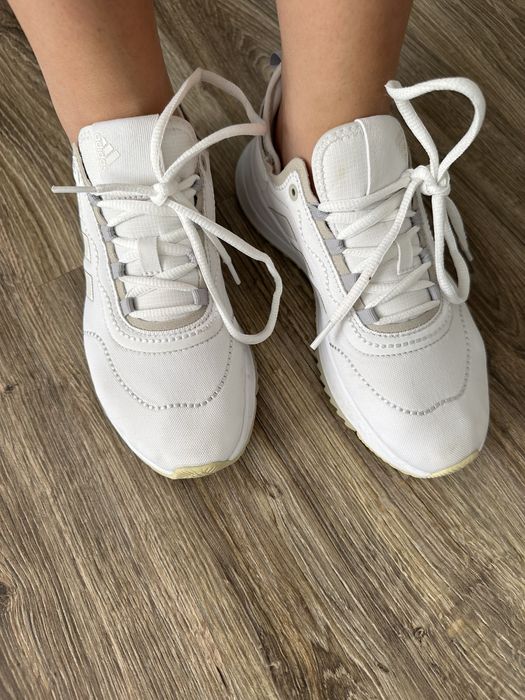 Оригинални маратонки