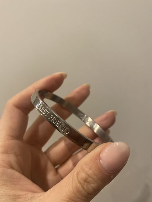 Дамска гривна Guess