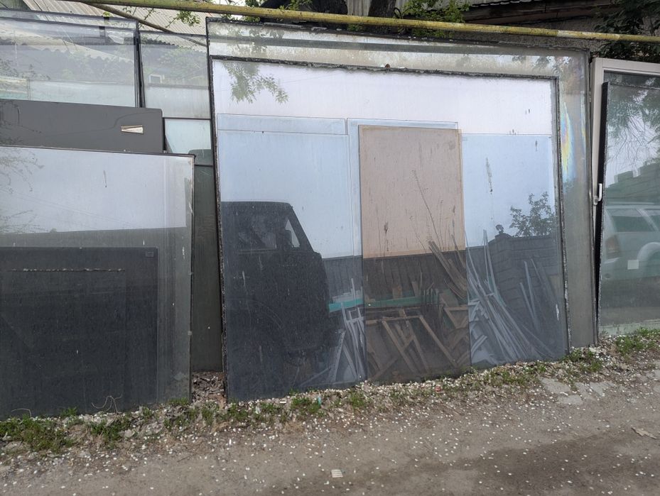 Продам стекло сталинид.