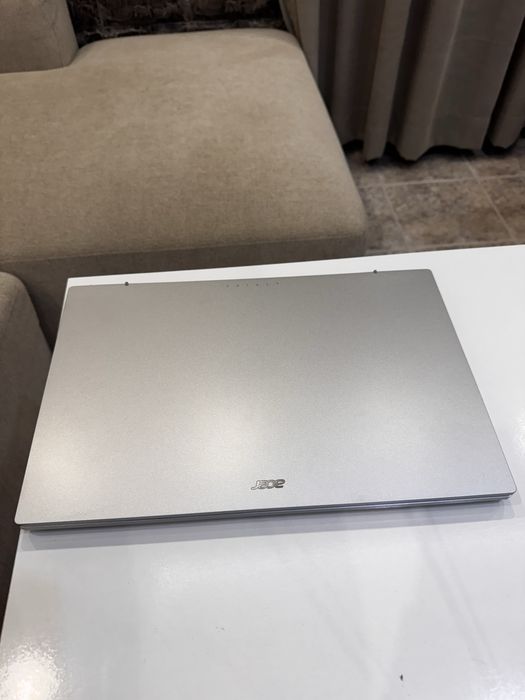 Лаптоп Acer за 450€