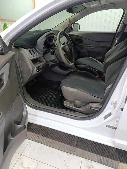 Шевролет кобальт