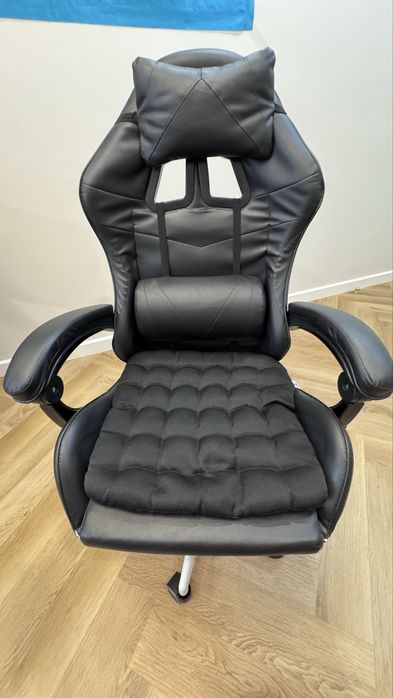 Продам игровое кресло